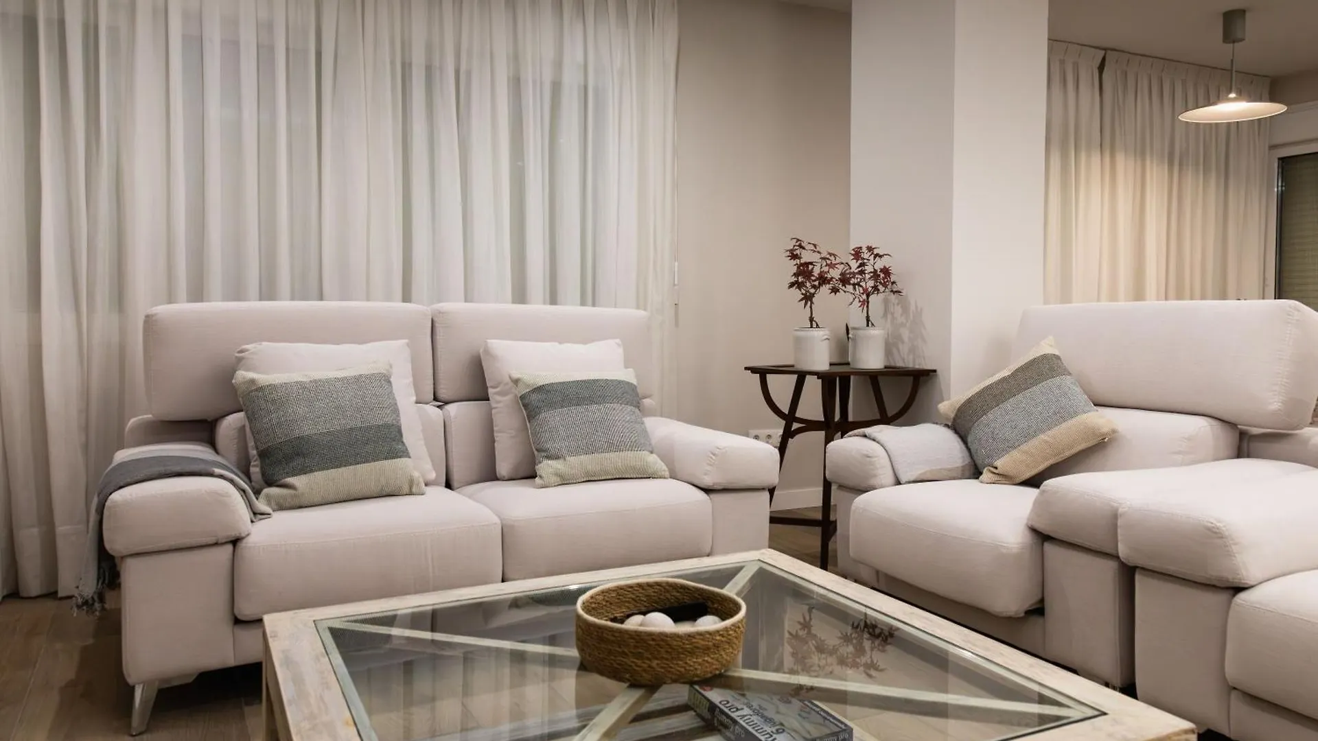 La Carrera 5 Apartamento Granada Espanha